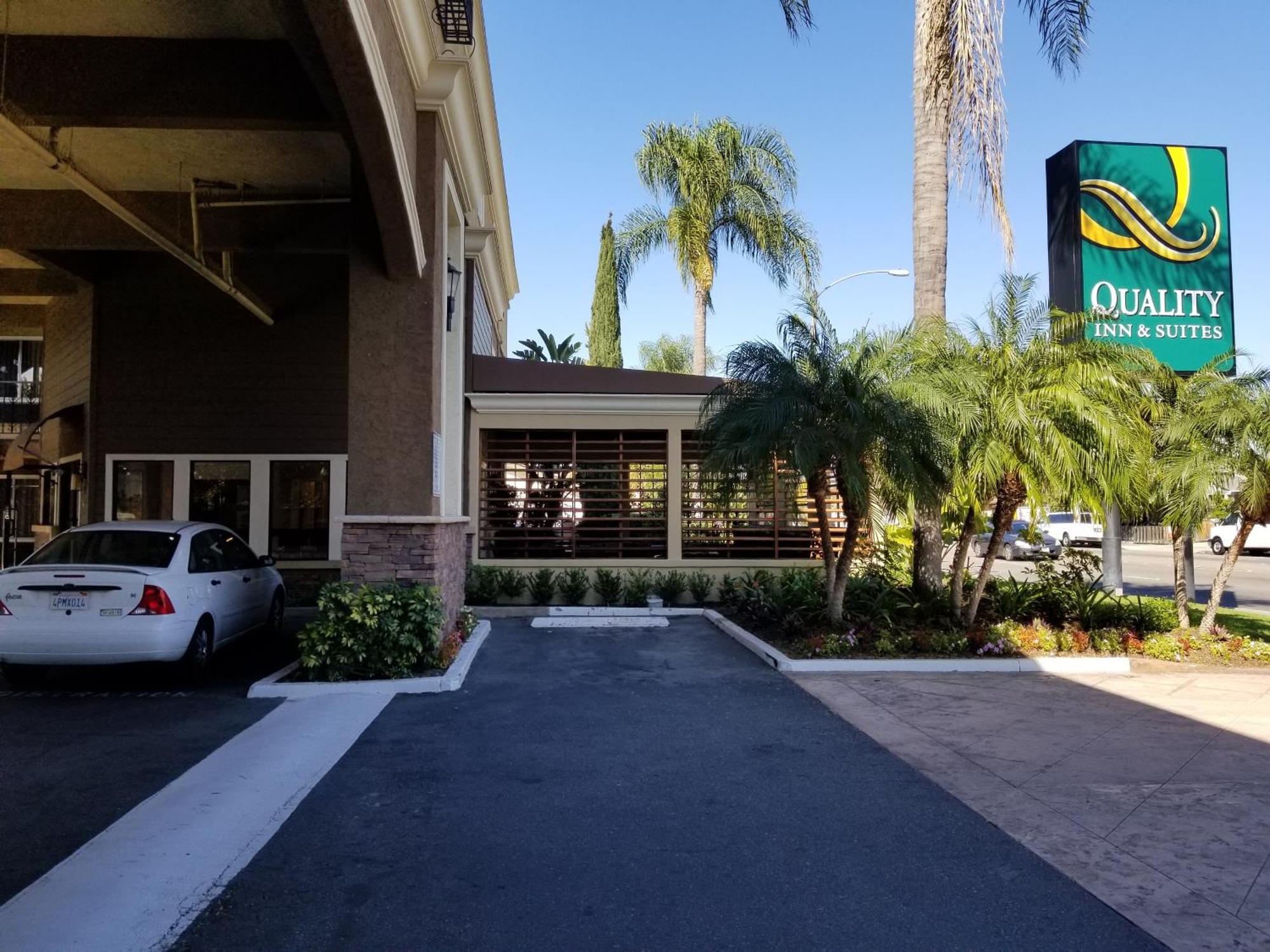 Quality Inn & Suites Anaheim Maingate Экстерьер фото