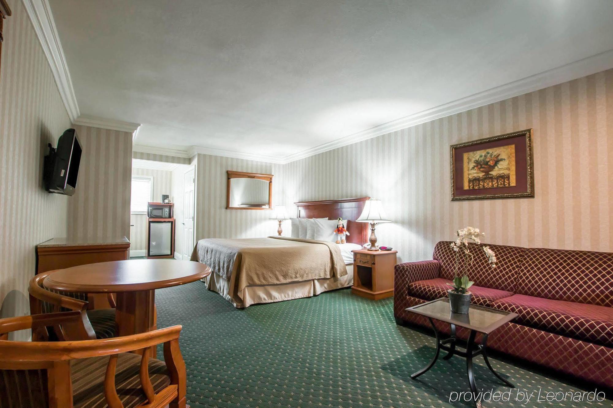 Quality Inn & Suites Anaheim Maingate Экстерьер фото
